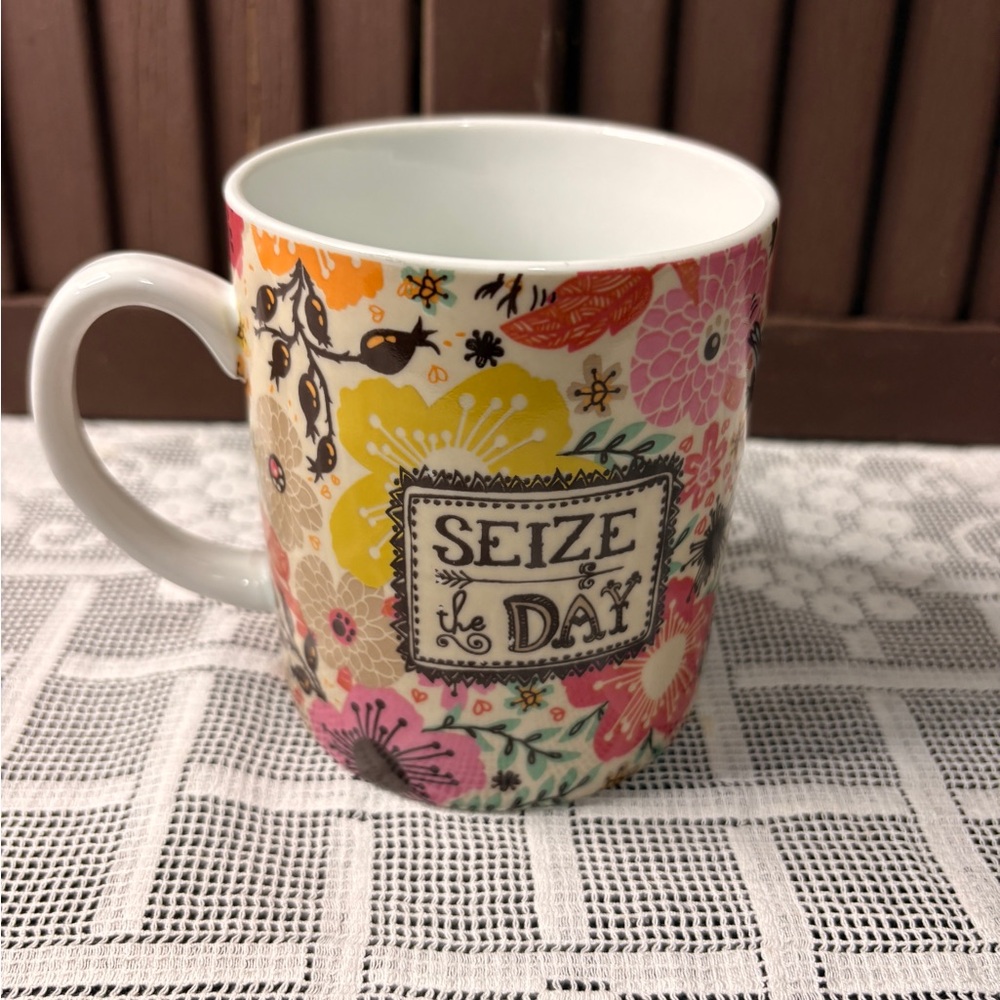 Vintage Gibson Kindred Spirits Floral Mug with 'Seize the Day' Design